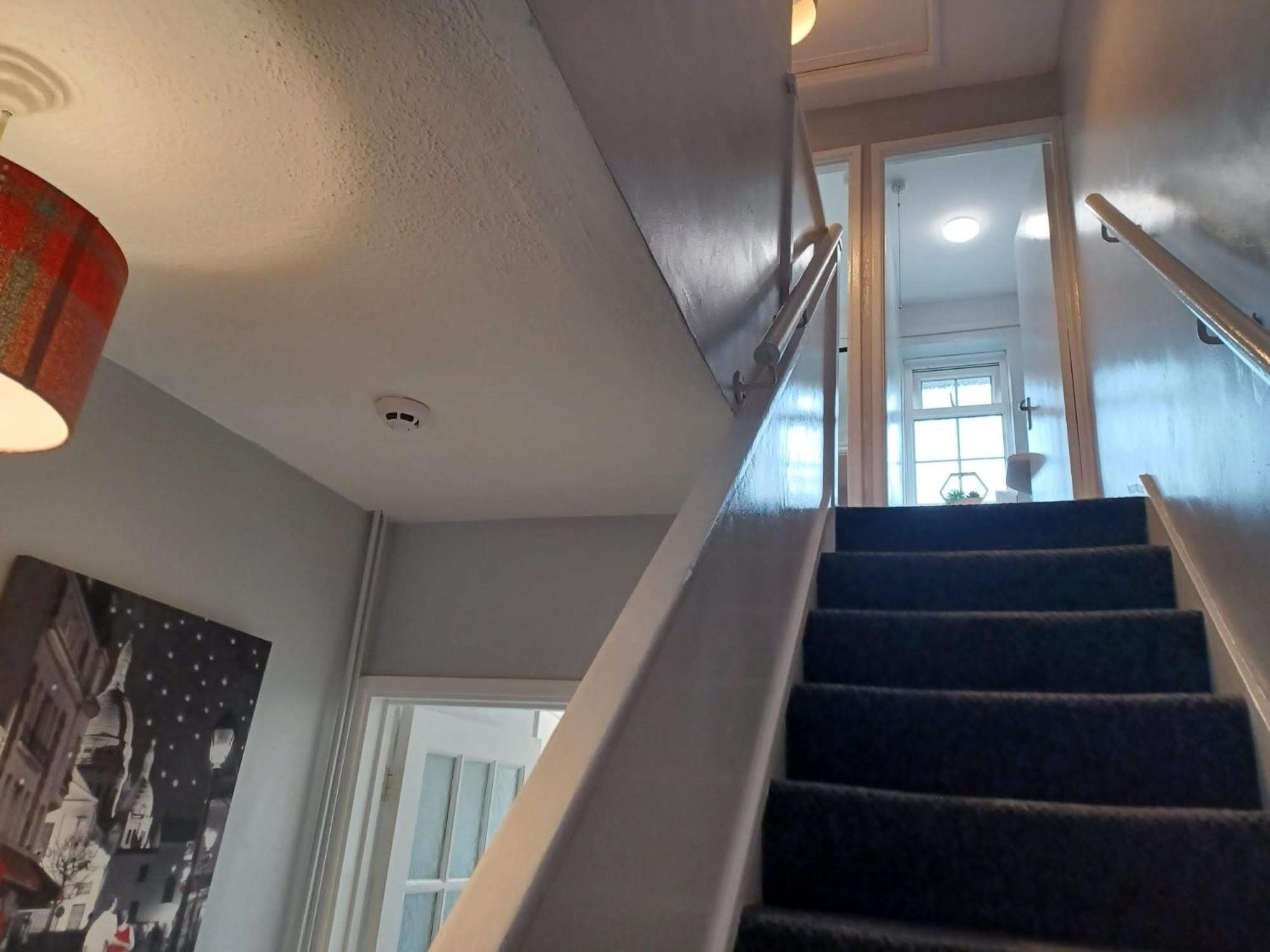 Poynters House - Huku Kwetu Luton & Dunstable - Spacious 2 Bedroom House Exterior foto
